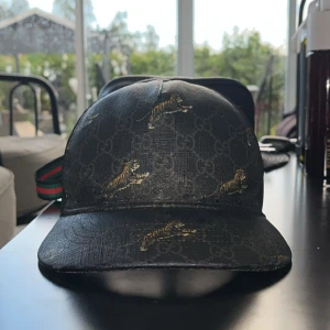 Sällsynt Gucci keps - INGA BYTEN!!!!!!! Säljer min tvärfeta guccikeps, riktigt sällsynt och finns ej att köpa sedan långt tbks 