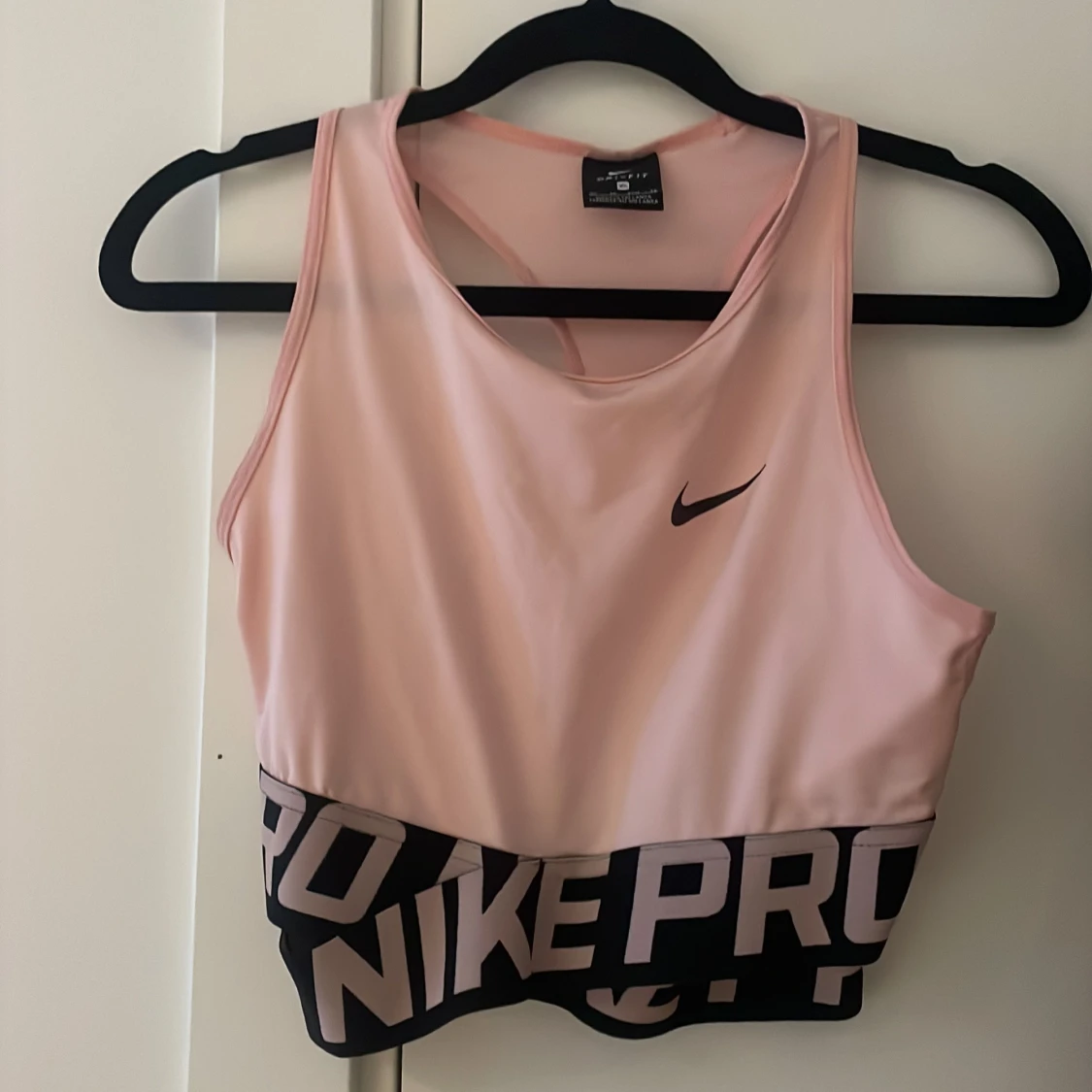 NIKE PRO träningstopp 