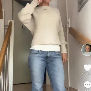 Stickad tröja från Only  - Jätte fin men används inte längre 💗nypris: 400