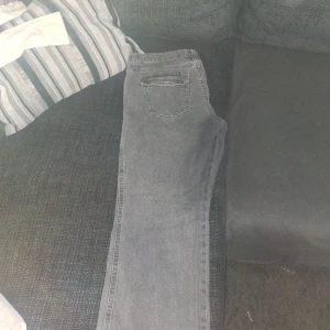 Lågmidjade - Som nya