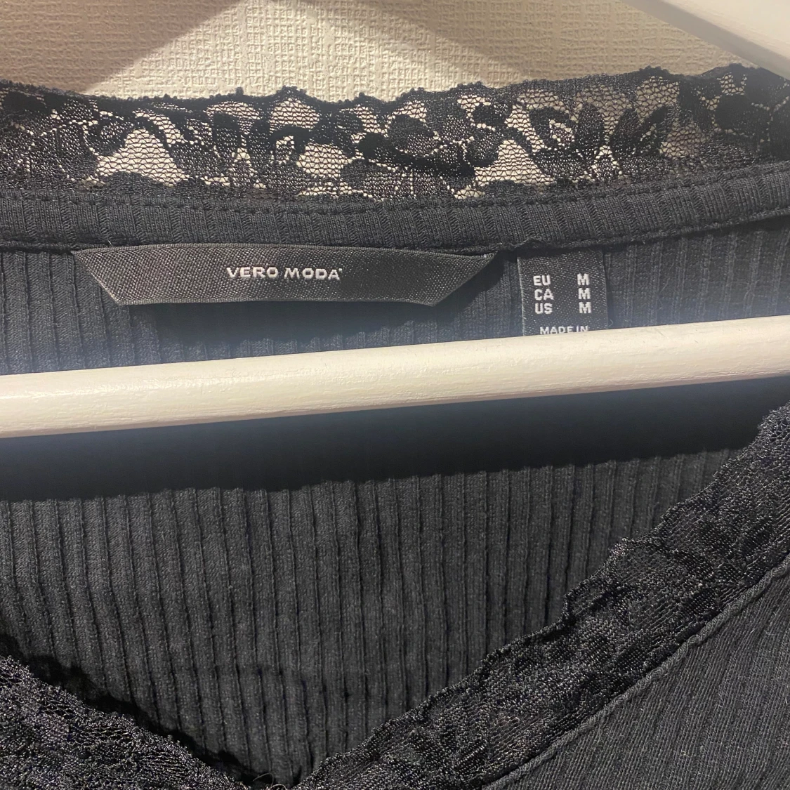 Tröja med spets - 90