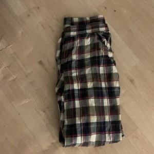 Pyjamasbyxor - Super fina. Säljer då de är korta p mig❤️