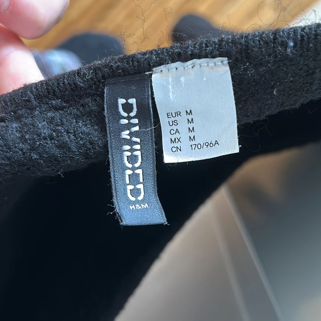 Stickad tjocktröja  - 91