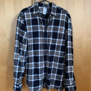 Flanell skjorta - Regular fit flanell skjorta.