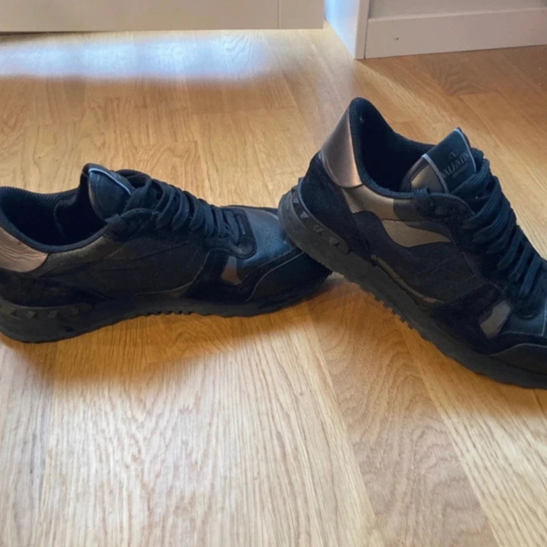 Valentino rockrunners