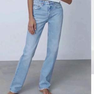 Superfina jeans som tyvärr ej kommer till användning:(💗 pris: 260kr, storlek:36. Köparen står för frakten:)