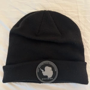 En skön Sail Racing mössa till vintern - Sail Racing