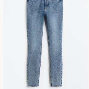 Blåa jeans - Hm jeans storlek 40, rak modell