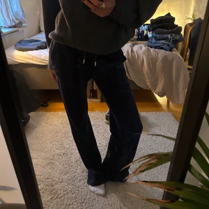 Mjukisbyxor  - Säljer mina mjukisbyxor då dem inte kommer till användning längre 💛