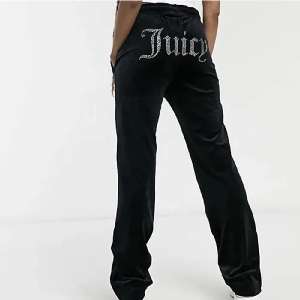 Mjukis byxor från juicy couture, aldrig använda 💖 . Jeans & Byxor.