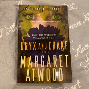 Oryx and crake bok - Oryx and Crake, skriven av Margaret Atwood. Helt ny.