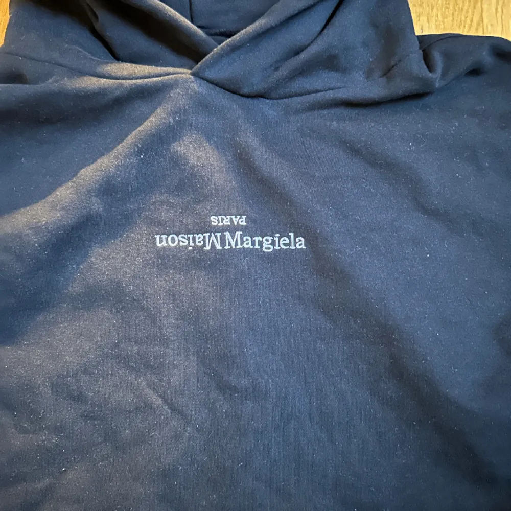 Maison margiela hoodie strlk: M men passar större - dm för mått eller fler bilder - skicka gärna pris förslag. Hoodies.