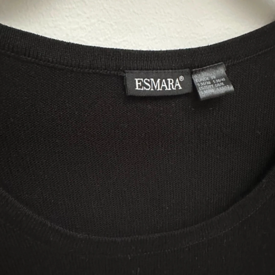 Svart stickad klänning - 90