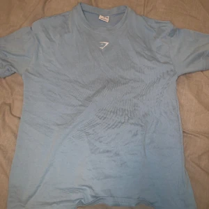 Gymshark  - T-shirt -S Tröjor -L Leggings - M (ombre sålda)  