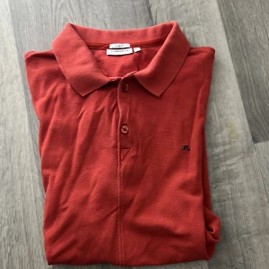 J.lindberg piké - J.lindberg piké 10/10 skick,hör av dig!!!!!(: