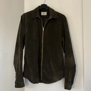 Ciszere Overshirt/tröja  - Overshirt/tröja i Manchester tyg, bra skick. Storlek M