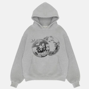 Hoodie med tryck  - Grå hoodie med snyggt tryck. Säljer billigt då den är lite tunnare i materialet.