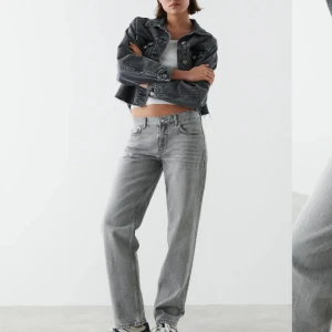 Gina Tricot jeans - Säljer pågrund av att dem är för små för mig. Har ej några bilder men har ett par likadana fast i större storlek i min profil, i en annan färg.