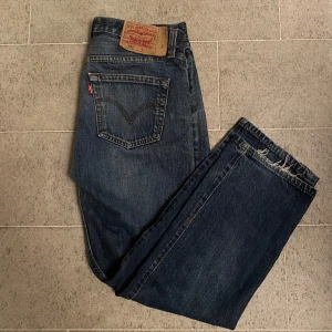 Levi’s jeans 501 - Denna vara är i nyskick, inga skavanker. Vid snabb affär kan priset förhandlas.