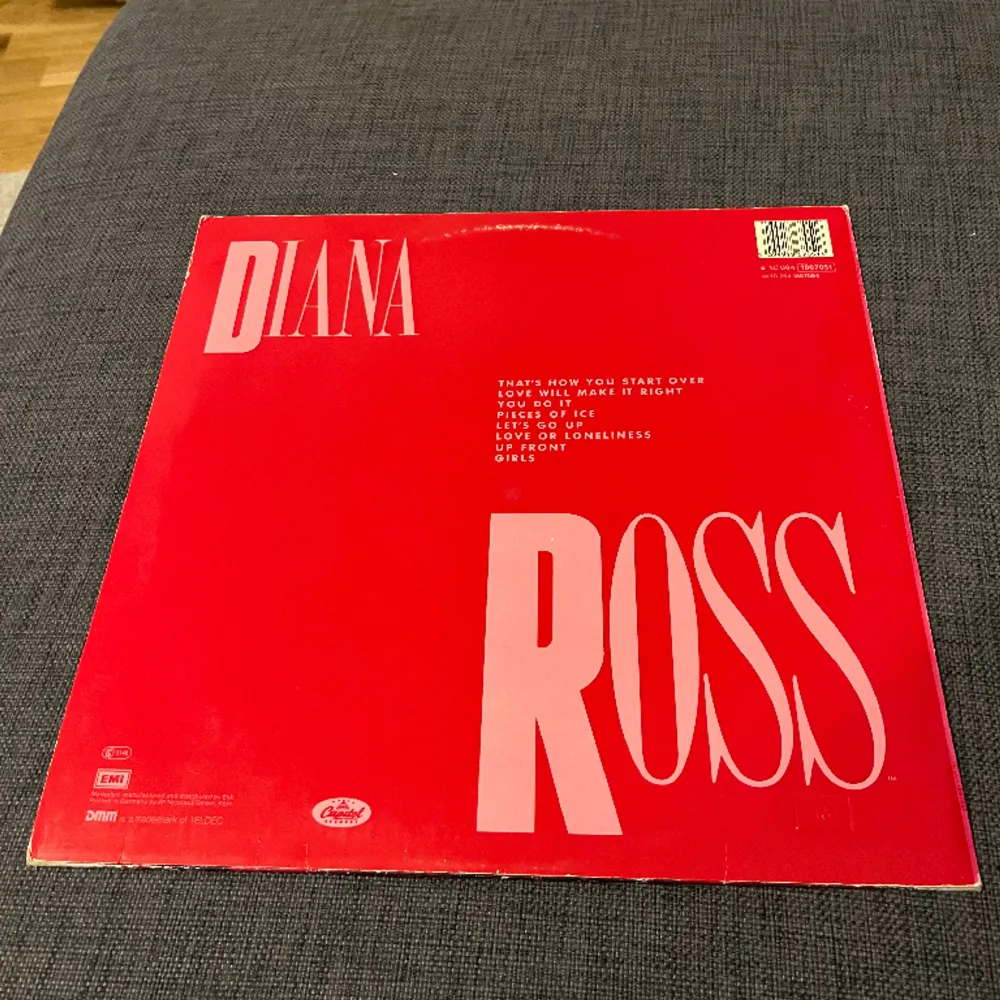 First edition skiva  Diana Ross- Album Ross. Övrigt.