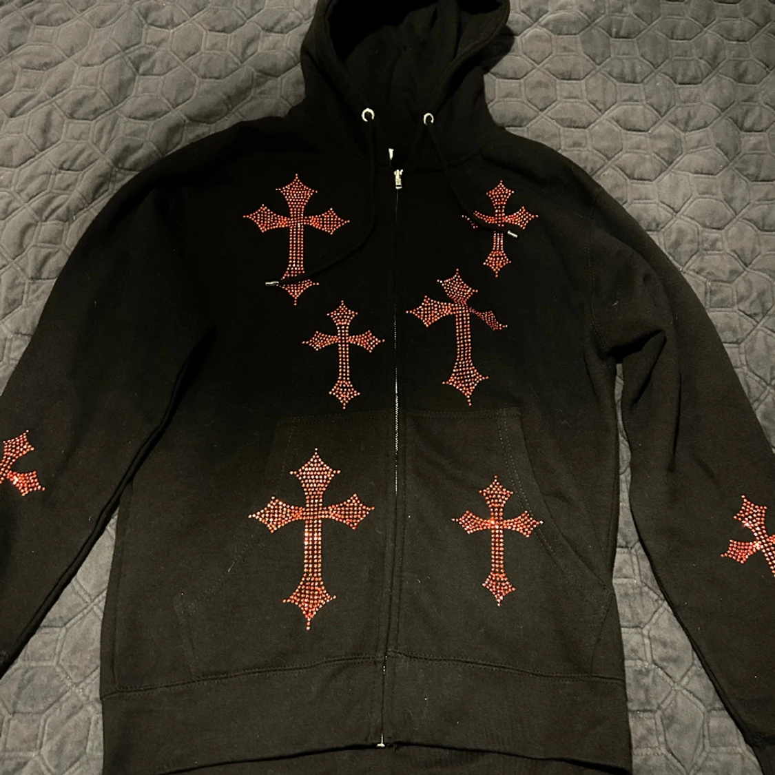 Red Rhinestuds cross zip up - 90
