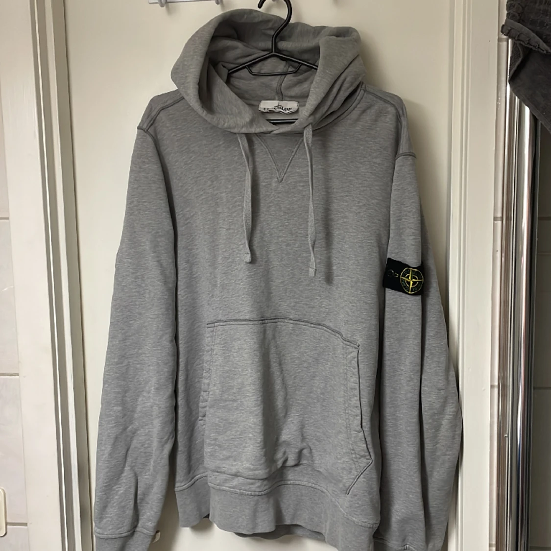 Stone island hoodie grå