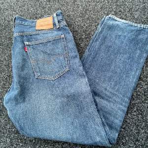Super fina Levis 551 jeans, nypris ca 1199kr, mitt pris 299kr, strl 34/32
