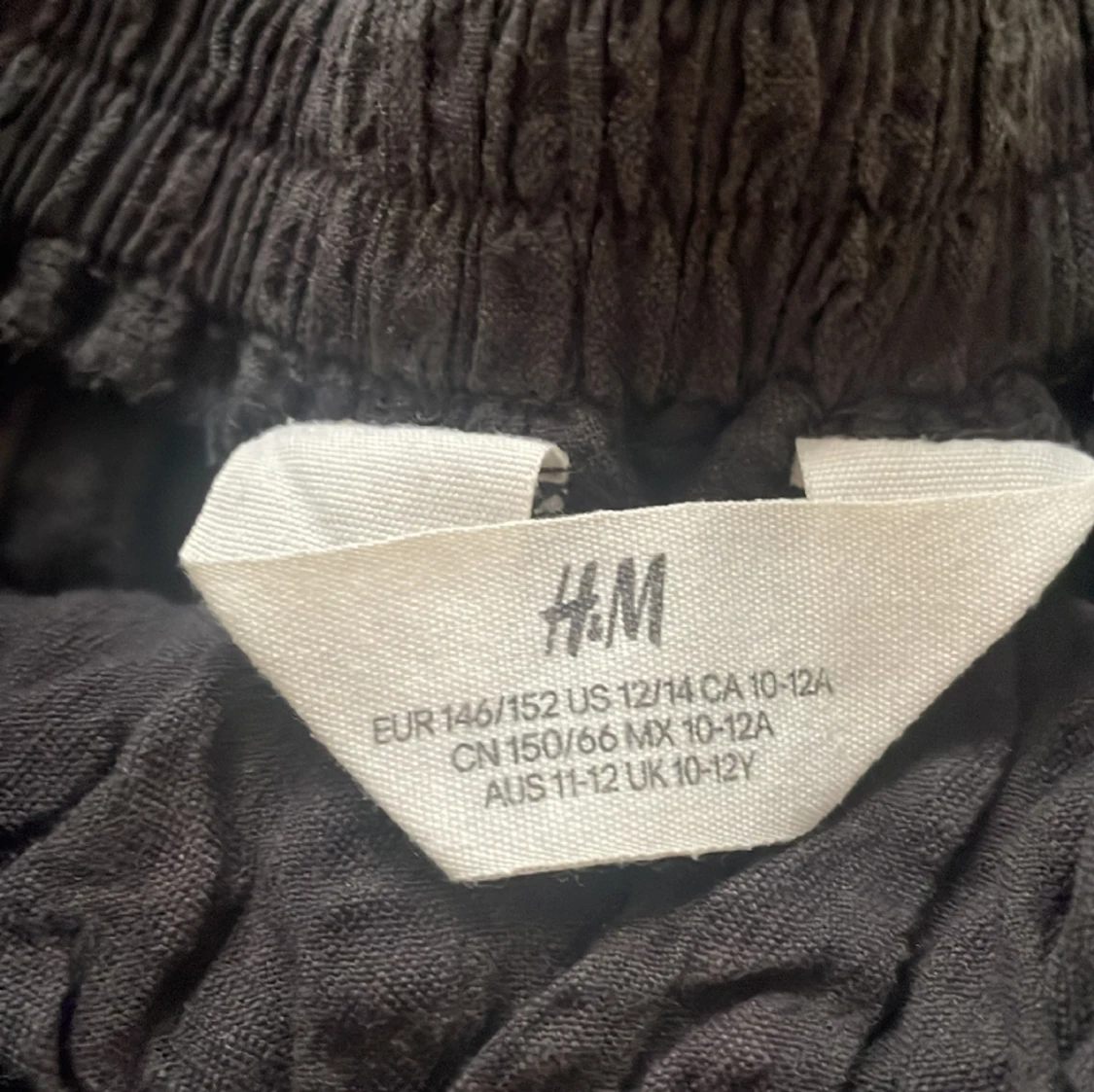 1 set med kjol samt tröja - 90