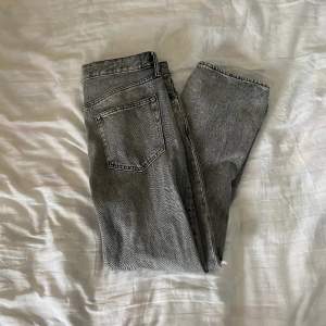 Baggy jeans i nyskick 32x32