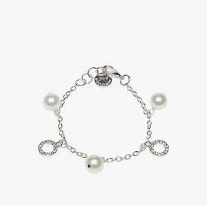 Snö of Sweden armband - Super fint armband från snö of Sweden. Aldrig använt då jag inte använder silver, och därav säljer jag❤️