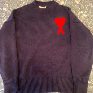 Ami paris  - Pris kan diskuteras. Mycket bra skick. Strl M