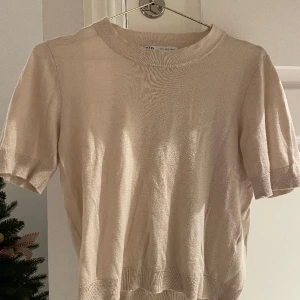 Topp!! - Så fin som är från zara ochi gått skick! Dock lite noppig men det försvinner med noppmaskin🤩