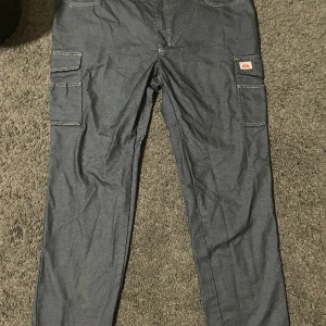 Ica cargo byxor - Det är äkta Ica byxor. 