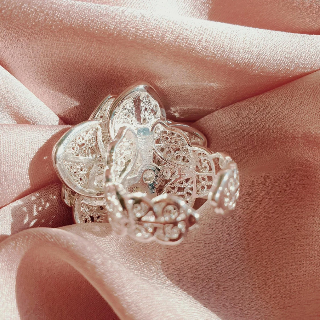 Detaljerad ros ring i silver - 91