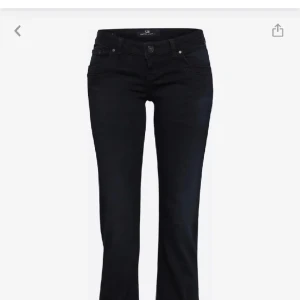Ltb jeans  - Säljer dessa galet snygga jeans då de inte passar. Väldigt bra skick och använda ett fåtal ggr! 💕