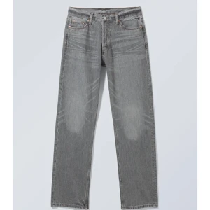 Weekday space - Riktigt sköna weekday jeans i srl 29/32. Helt oöppnade och i original förpackningen 