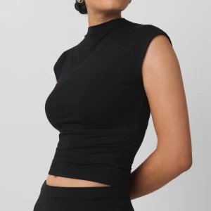 Gina - Tröja från gina tricot aldirg använd