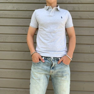 Ralph Lauren Polo Pike - Hej! Säljer en Ralph Lauren Polo pike i jätte fint skick. Priset kan diskuteras vid snabb affär.