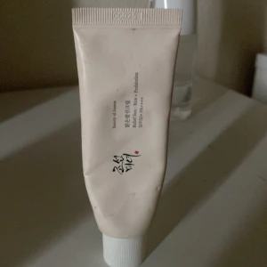 Beauty of joeson solkräm - Om man är nyfiken på att prova den här solkrämen för ett lågt pris och lagomt innehåll☺️ 