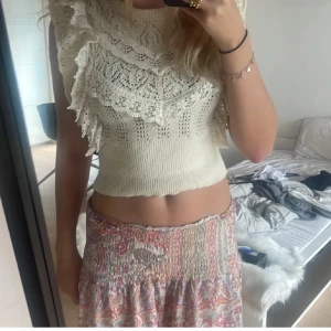 Zara topp - Så så fin topp från zara i jättebra skick, skriv för fler bilder osv 🩷🩷