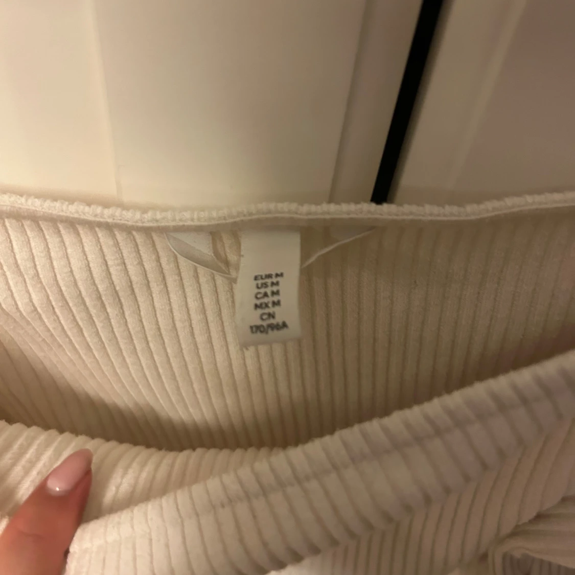 Topp med puffärmar  - 91