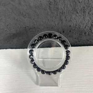 Pärlarmband  - Kan även göra Custum men dom kostar 75kr istället för 50kr  Bara skov och fråga isåfall 