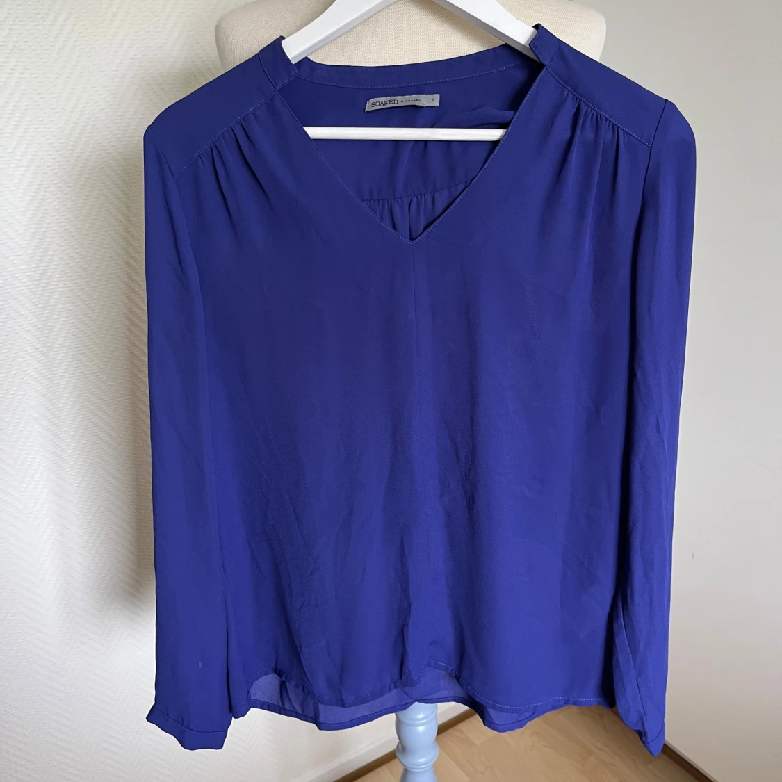 Soaked in luxury blus