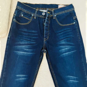 Ny, oanvänd -Blå byxor jeans herr 30-32 - Blå byxor herr 30-32  Ny, oanvänd