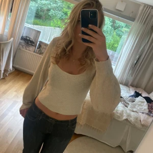 Stickad tröja - Urringad stickad tröja❤️❤️