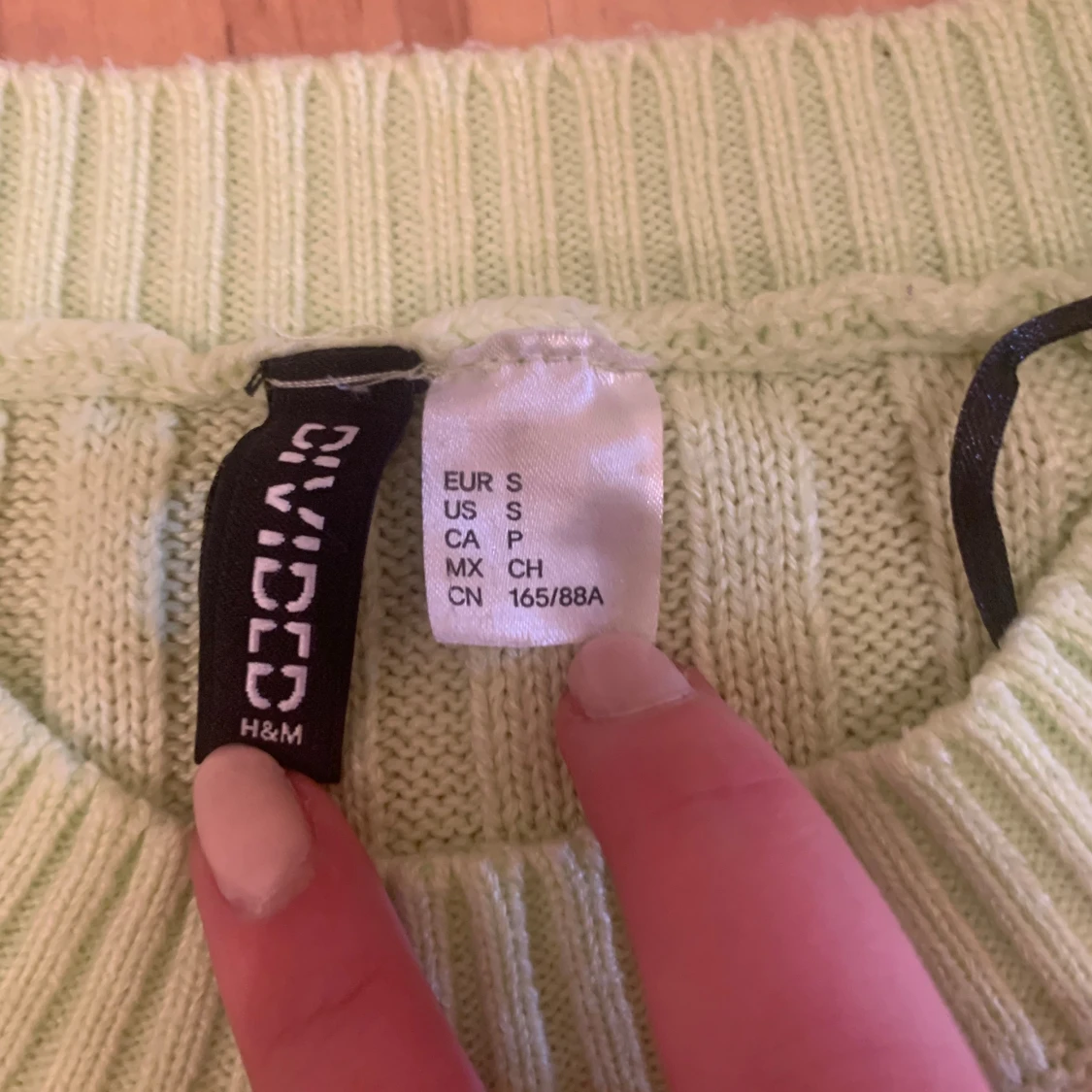 Ljusgrön stickad tröja från H&M Divided - 90