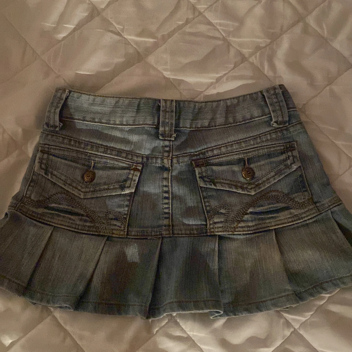 lågmidjad volangkjol - 90