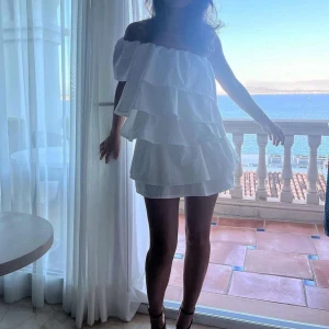 Student klänning - Lappen är kvar, den kommer från anielle_label