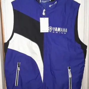 Yamaha Racing Väst Ny, oanvänd 
