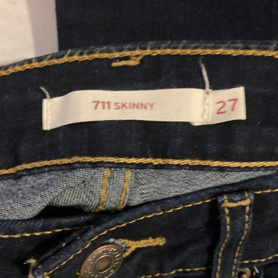 Knappt använda Levis Jeans Skinny  - 91
